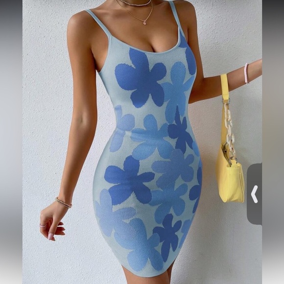 Women Floral Pattern
Spaghetti Strap Fitted Knit
Dress - Picture 6 of 7